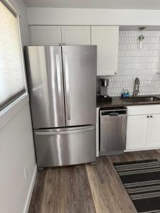 Valley Escape in Quiet Area Neighborhood