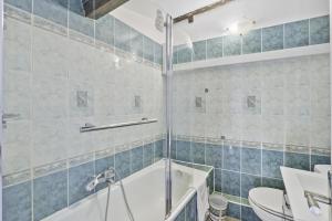 2 Bedrooms sea view in Le Suquet