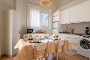 New Renovated - First Line Beach Apartment