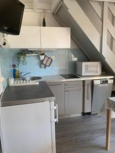 Maisons de vacances Cottage cosy avec jardin, piscine et parking : photos des chambres