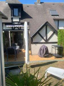 Cottage cosy avec jardin, piscine et parking