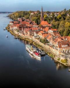 ElbGlück Hotellerie direkt an der Elbe