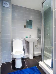 Cozy 2BR 2BATH Apt in Central Ipswich - Sleeps 6 & Prime Location