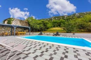 Holiday home in Bribir 39440