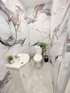 Little Venice Guest Rooms