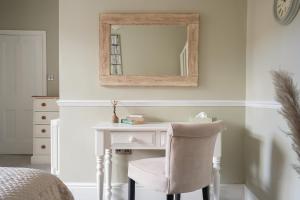 Great location in Lincoln beautiful house for families and contractors