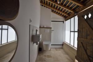 Maisons de vacances Le Jardin d'Anatole : Parking / Haut Standing : photos des chambres