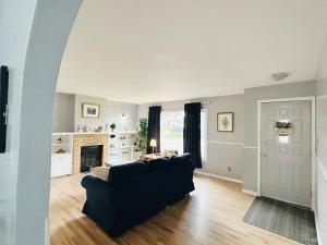 Fully Furnished, Contractor-friendly,4Beds, Free Parking&Laundry, Corporate Housing