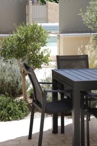 Maisons de vacances Le Jardin d'Anatole : Parking / Haut Standing : photos des chambres