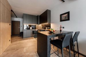 PLATINIUM GARDEN SASKI - "Centrum"