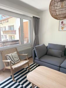 Gorgeous Modern Mountain View Flat in Täsch with free parking