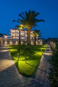 Alysos Luxurious Apartments