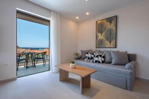 Alysos Luxurious Apartments