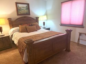 Casa Herradura Near Petroglyphs