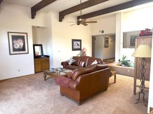 Casa Herradura Near Petroglyphs