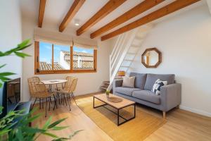 Modern loft with ocean views