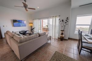 Exclusive 3BR Villa in Puerta Cortés with Jacuzzi, Golf Cart & Beach Club | 18C