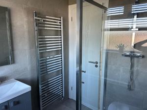 Contractor House Sutton M6 M5