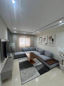 Elegant and comfortable apartment in Tangier, Luxury 3BR, AC, Bright Stay