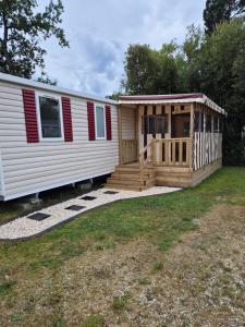 Mobil home 3 chambres tout équipé avec accueil humain - Ubytování bez kategorie ve městě Pont-Aven