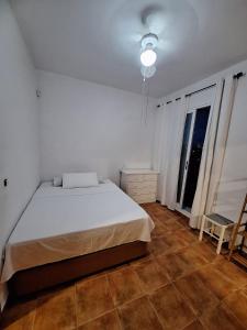 Townhouse with pool next to the City of Arts