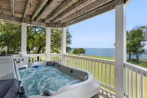 Silence of the Clams