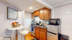 Near Public Transport, Fenway, BU, Longwood Med