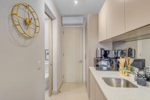 One Rosebank- Zero 31 Escape