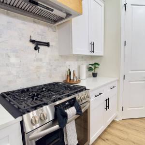 Spacious Luxury Home | 10 Mins to New Orleans