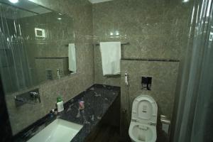 Lakeside Bliss Homestay