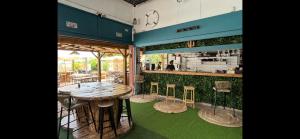 Climatisé, piscine, proches des plages