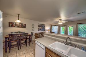 WW i102 Restful River Retreat