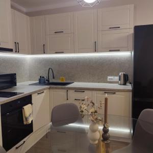 Апартамент "Rodopi" с Гледка към Езеро Безплатен Подземен Гараж