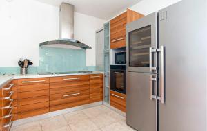 Gorgeous Home In Les Adrets-De-Lestére