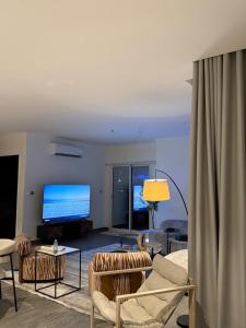 مسارات الأولى للشقق الفندقية