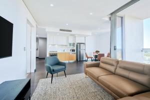 Two Bedroom City Suite room in Meriton Suites Chatswood