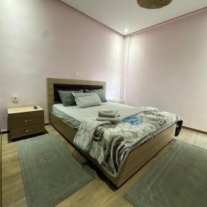 Elegant Luxurious Apartment with Parking and Pool