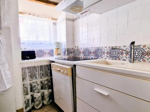 Appartements Banyuls-sur-Mer : T3 avec jardin, parking, proche plage et centre-ville - FR-1-309-35 : photos des chambres