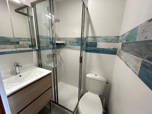 Appartement à 200m de la mer avec loggia - FR-1-837-42