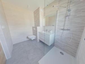 Villas Villa moderne et spacieuse aux Rousses, proche ski, jusqu-a 12 pers. - FR-1-834-6 : photos des chambres