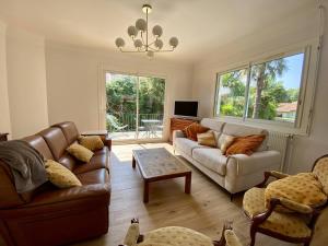 Maisons de vacances Maison renovee a Cambo, 2 ch, jardin, parking, WiFi - FR-1-495-154 : photos des chambres
