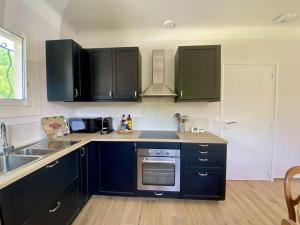 Maison de ville rénovée à Cambo-les-Bains avec balcon-terrasse - FR-1-495-154