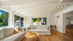 Surfers Rest - Stunning home 3 mins to beach