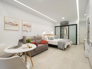 Studio in Las Palmas by Playa de Las Canteras