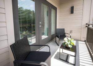 1 Bed Self Check-in pool Gym 30 plus Day Stays