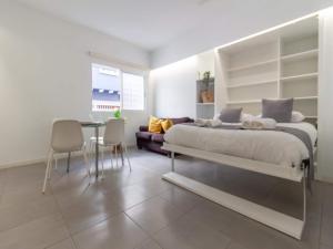 Apartment by Playa de Las Canteras Beach