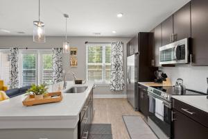 1 Bed Self Check-in pool Gym 30 plus Day Stays