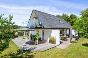 Beautiful Holiday Home With Sea View Near Ebeltoft