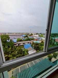 Laid back at IRIS Westgate Bangkok-Nonthaburi