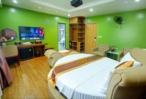 Hoa Nam Hotel Việt Hưng